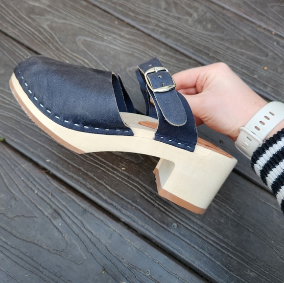 Mary Jane Clog - Picture 4 of 6